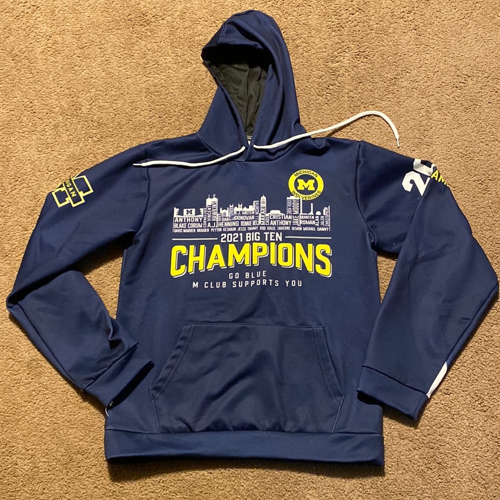 Navy blue 2021 Michigan Big 10 champions hoodie size small fits like an x-small